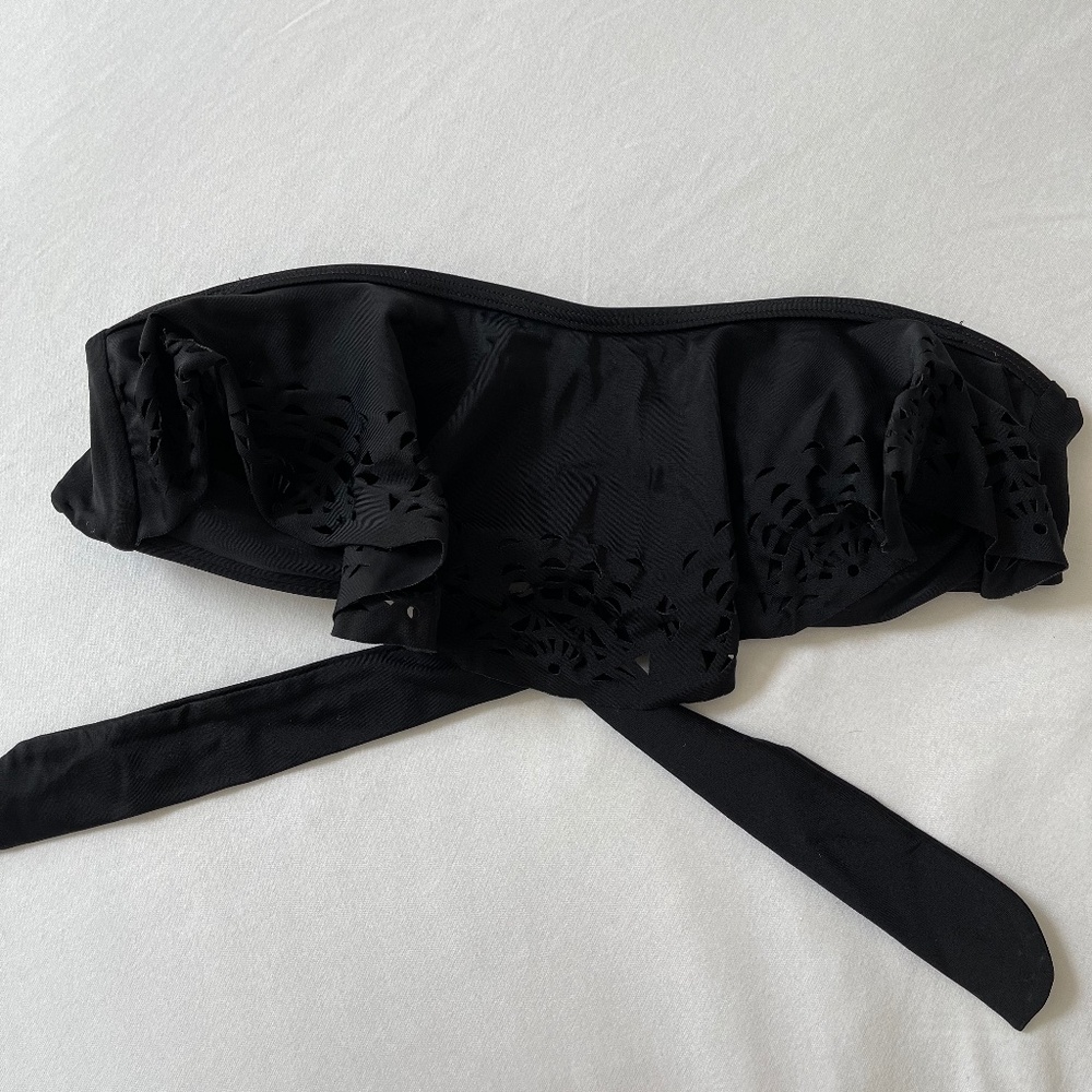 Black Strapless Bikini Top w Cutouts